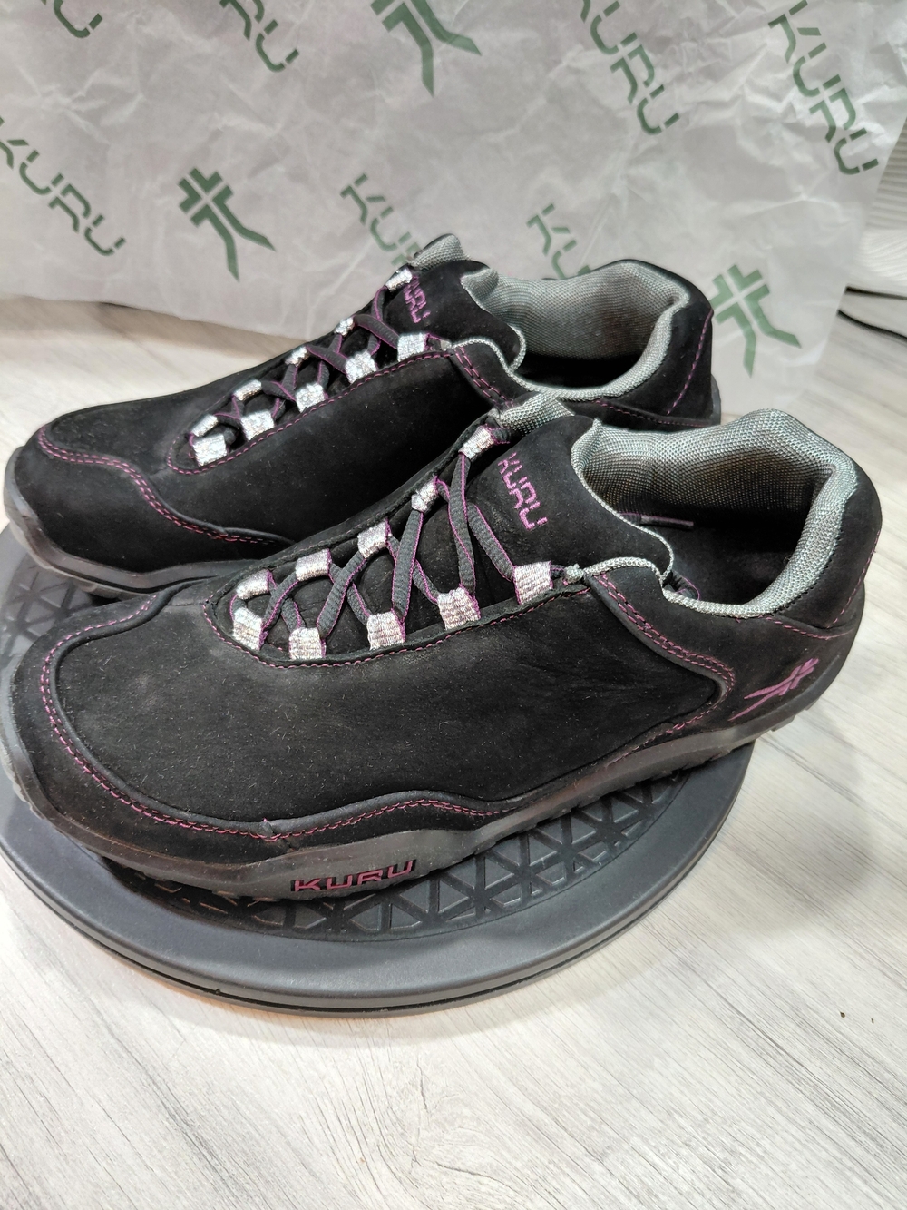 NEW KURU Womens Chicane Jet Black Boysenberry Suede Leather Upper SIZE 8.5